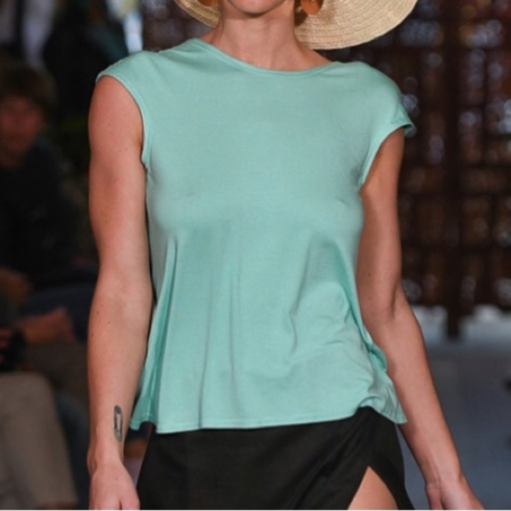 Wulfka Open Back Tie Top NWT